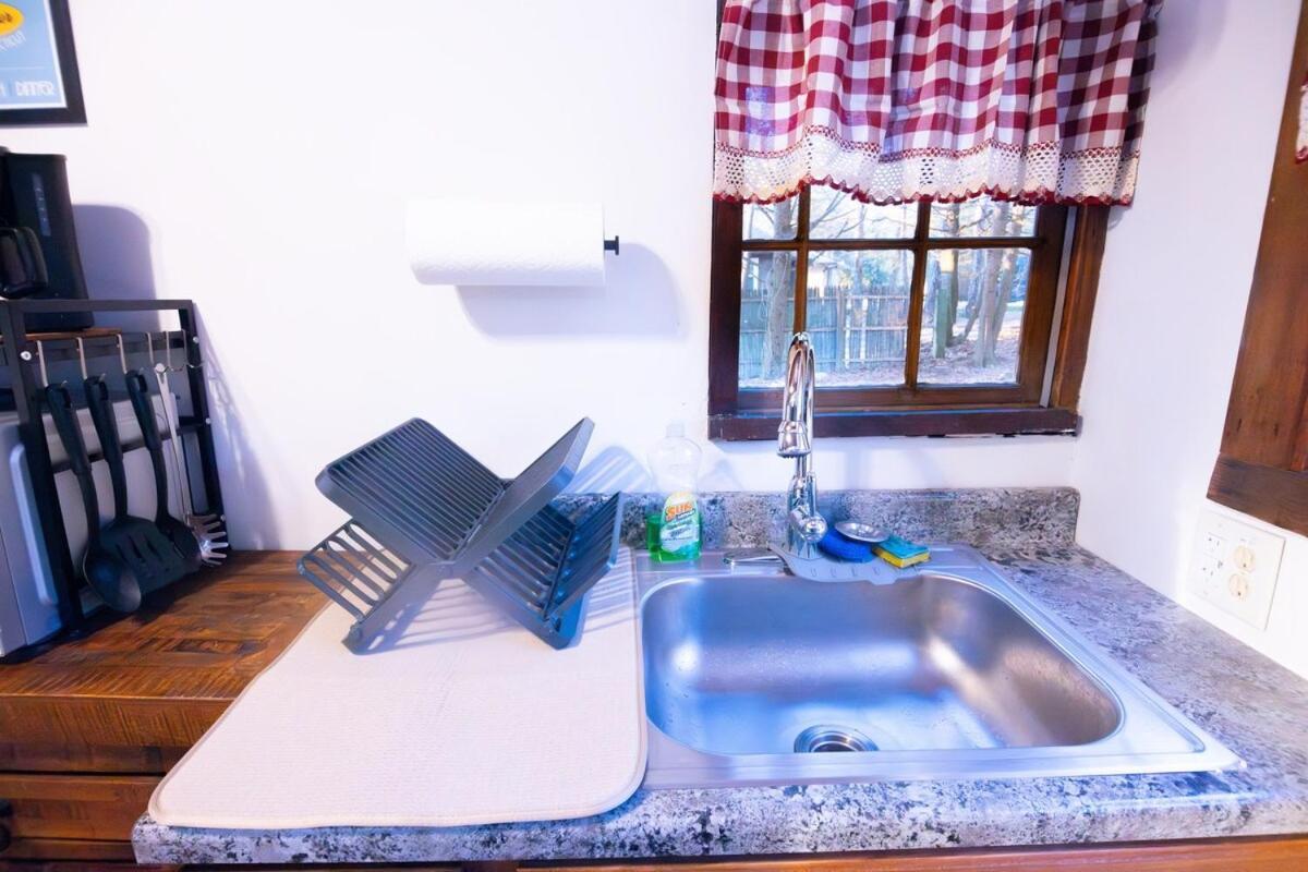 Rustic Retreat Fireplace, Casino, Camelback Close To Everything! Holiday home *